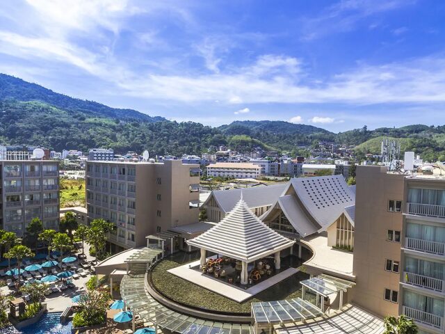 Grand Mercure Patong photo 1