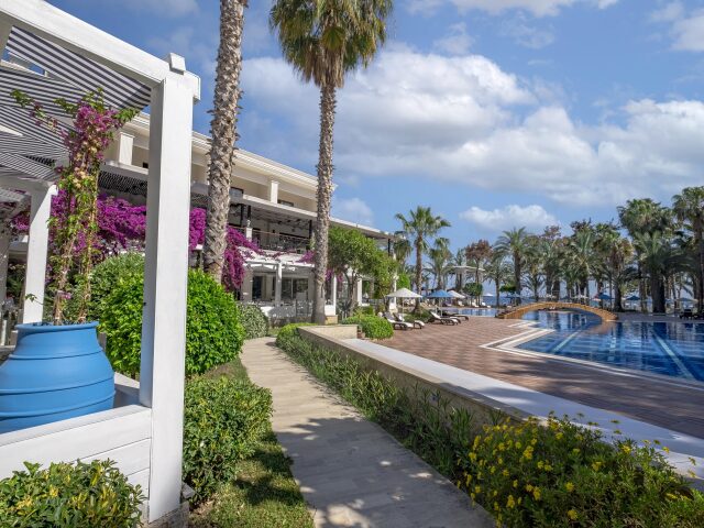 Utopia Resort & Residence photo 1