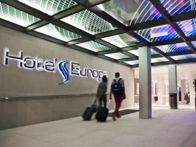 Europa Splash photo 1