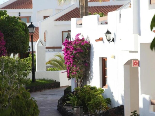 Beverly Hills photo 3