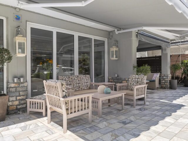 Ouzas Luxury photo 2