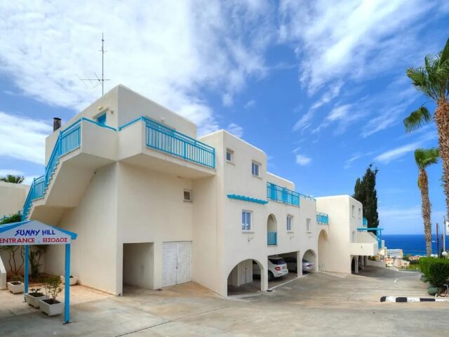 Sunny Hill Apartments photo 3