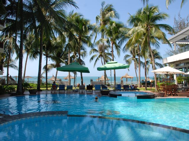 Canary Beach Resort