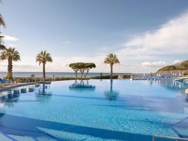 Grand Muthu Oura View Beach Club photo 1