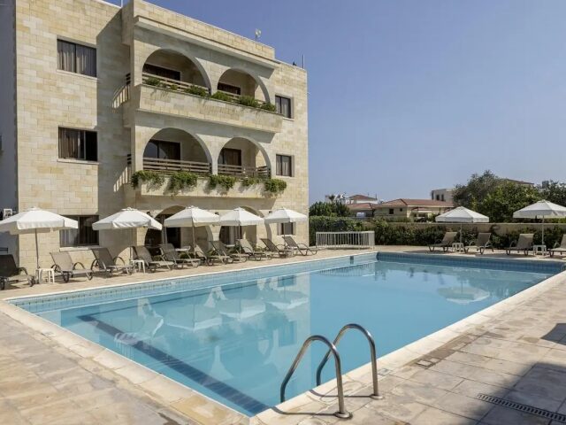 Stephanos photo 3