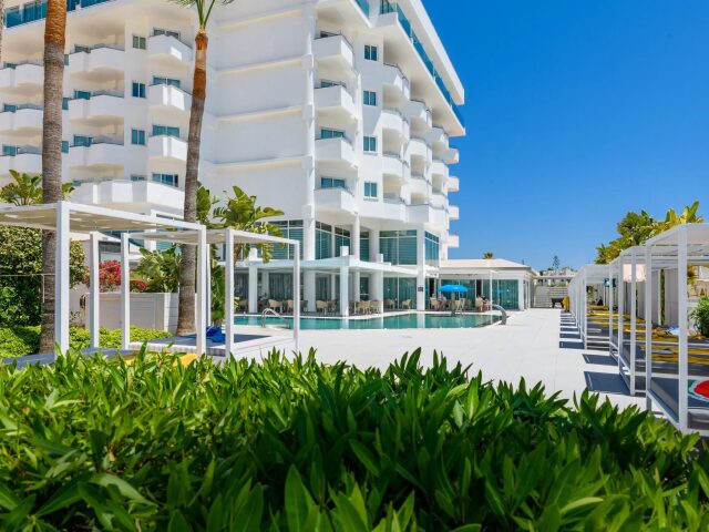 Tasia Maris Sands photo 2