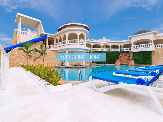 Travellers Beach Resort photo 2