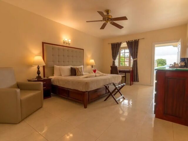 Travellers Beach Resort photo 3