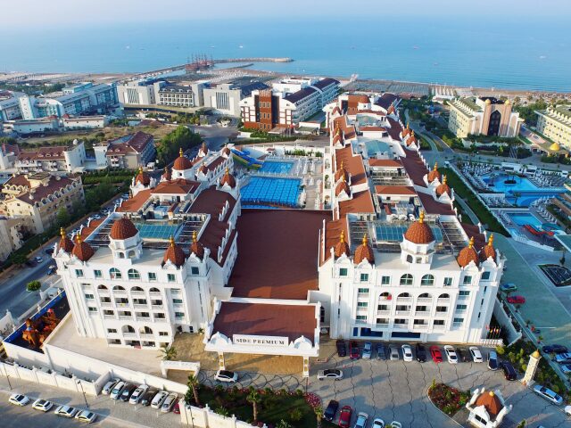 Side Premium by OZ Hotels photo 2
