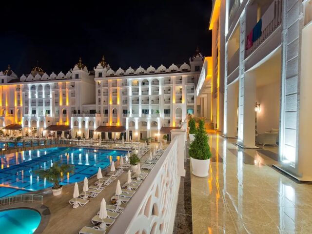 Side Premium by OZ Hotels photo 0