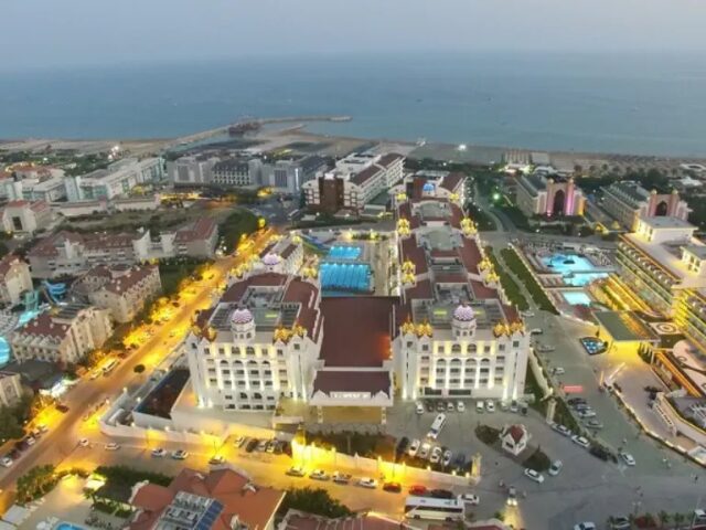 Side Premium by OZ Hotels photo 1