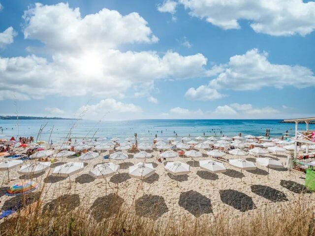 Riviera Fort Beach photo 0
