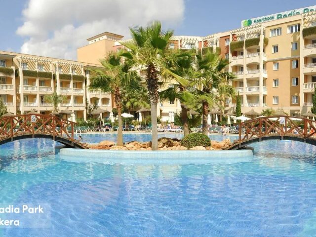 Protur Badia Park Aparthotel