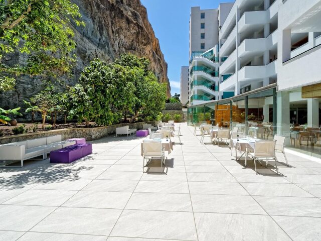 Aparthotel Morasol Suites photo 3