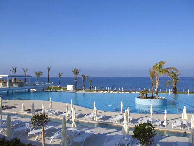 King Evelthon Beach Hotel and Resort photo 1
