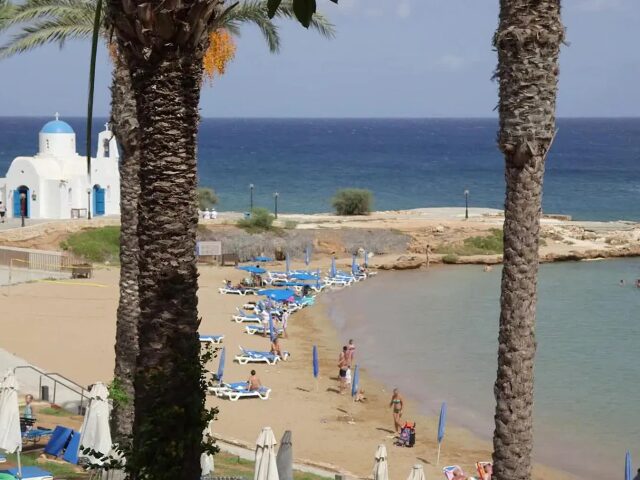 Golden Coast Beach photo 3