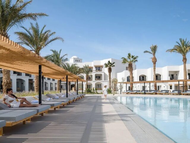 Serry Beach Resort