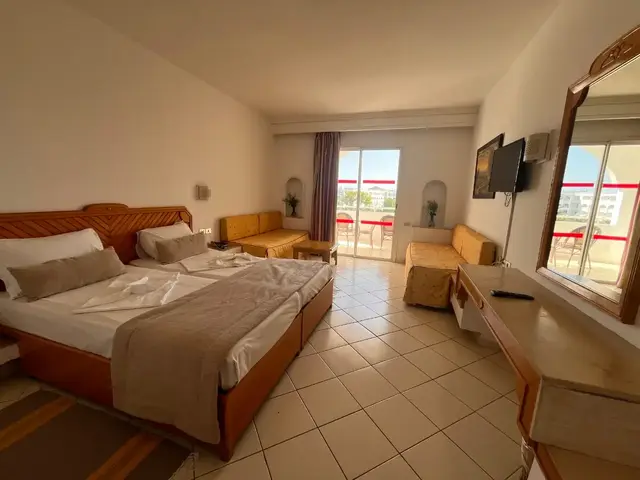 Golf Residence photo 2