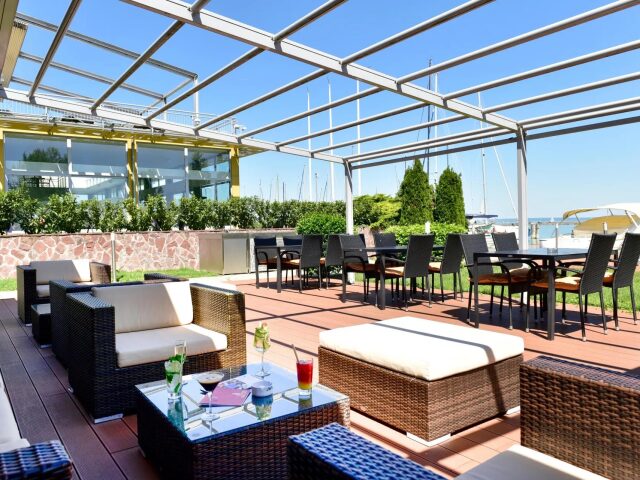 Yacht Club photo 1