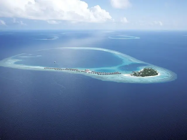 Constance Halaveli Resort photo 2