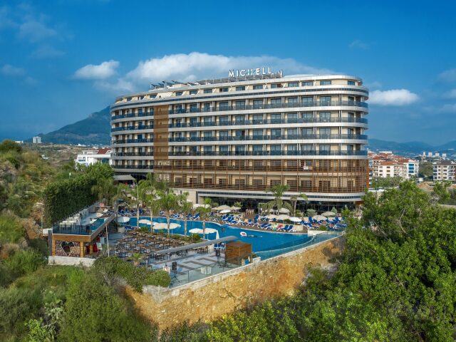 Michell Hotel & Spa photo 2
