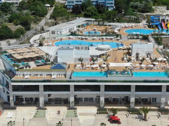 White Lagoon Resort photo 3