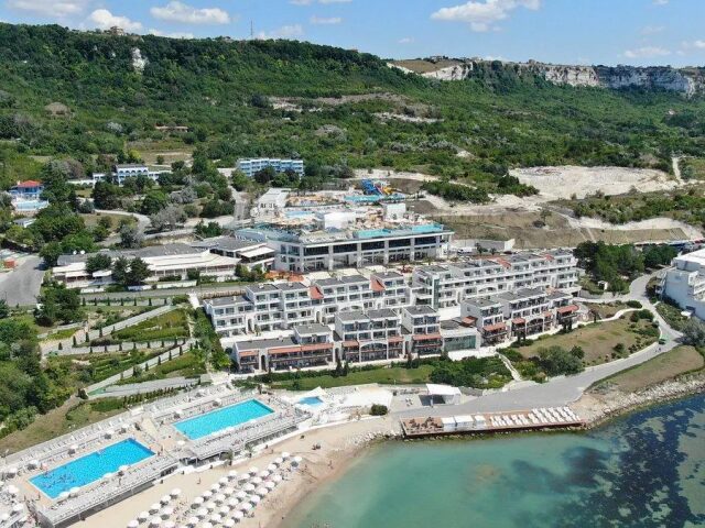 White Lagoon Resort