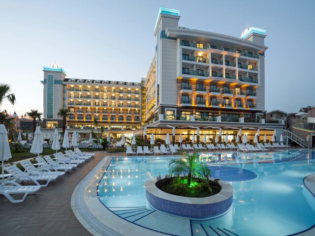 Luna Blanca Resort & Spa