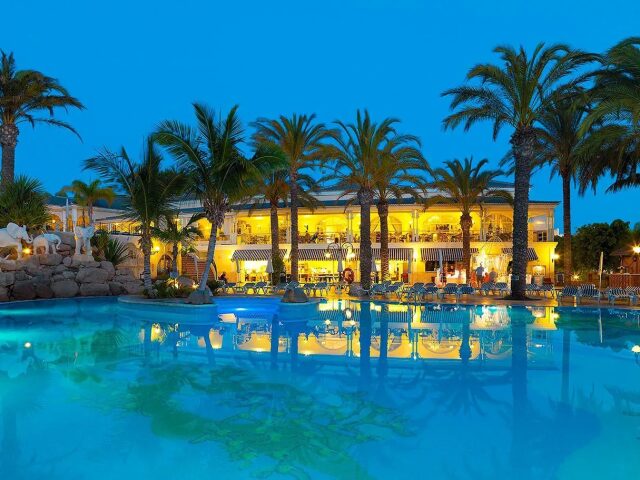 Gran Oasis Resort photo 0
