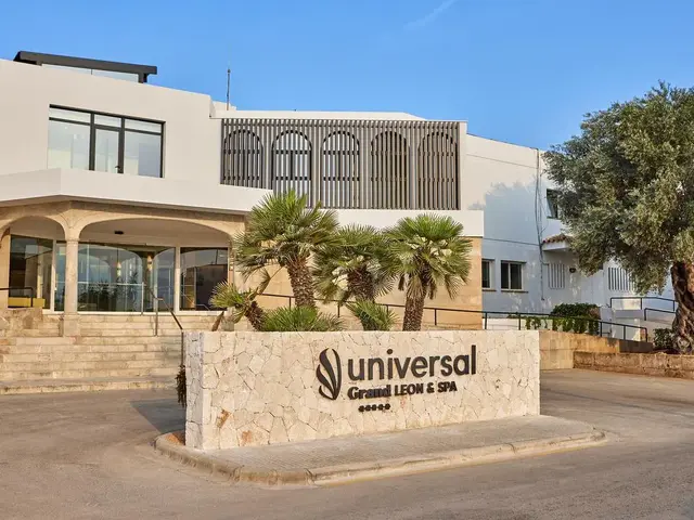Universal Grand Leon & Spa photo 2