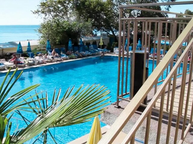 Elpida photo 0