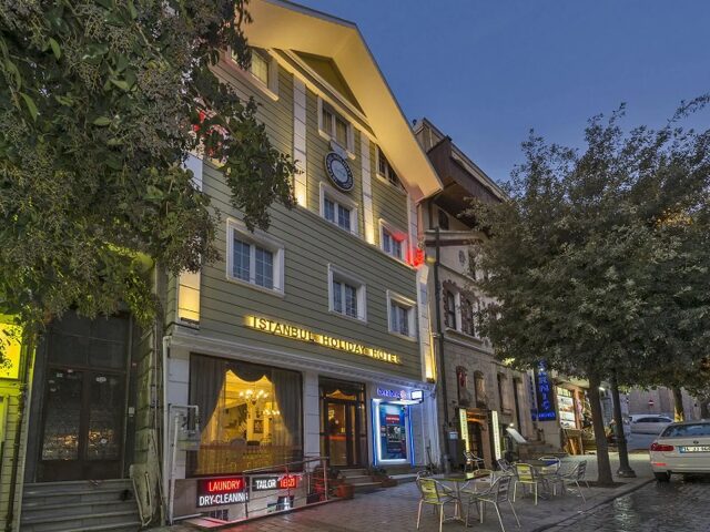 Istanbul Holiday
