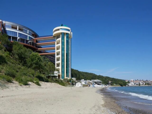 Paradise Beach photo 3