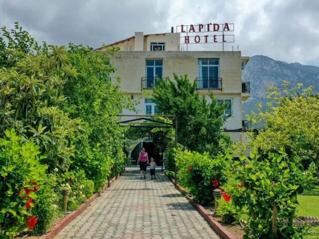 Lapida Hotel photo 0
