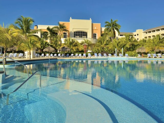 Iberostar Waves Rose Hall Beach photo 3
