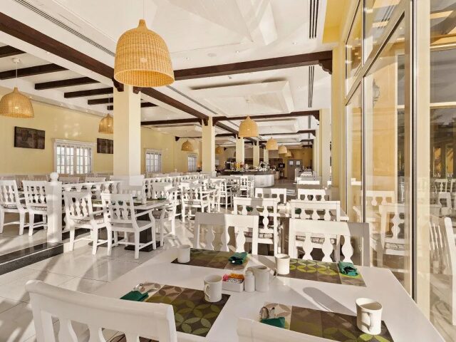 Private Suites Al Hamra Palace at golf & sea resort photo 3