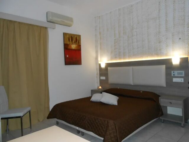 Voula photo 3