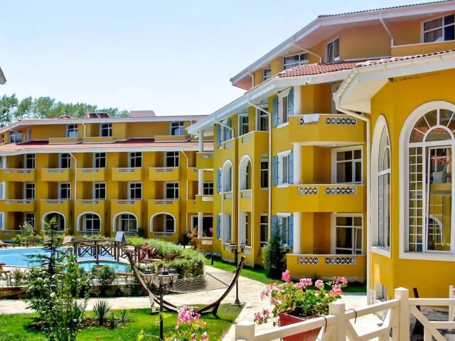 Blue Orange Beach Resort