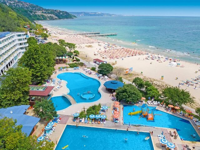 Arabella Beach photo 0