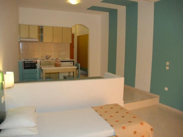Trianta Apartments photo 3