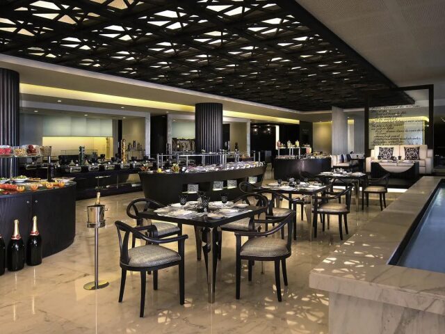 Sofitel Abu Dhabi Corniche photo 2