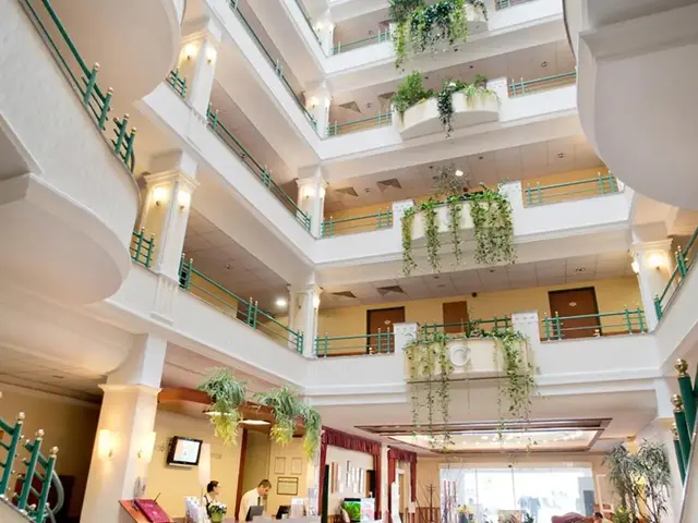 Palace photo 3