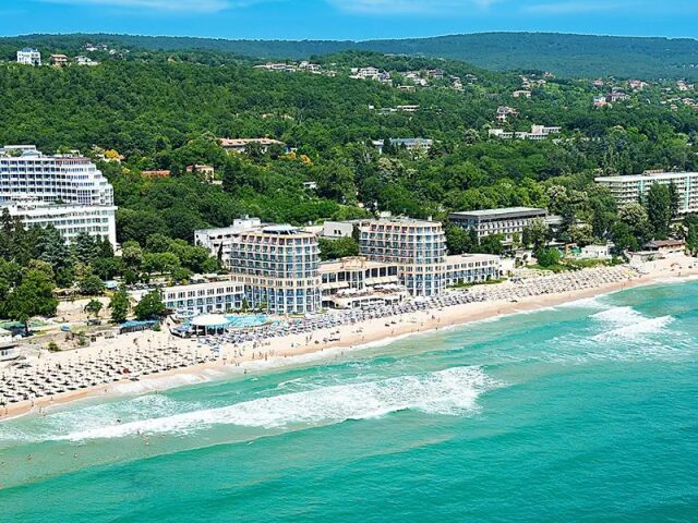 Azalia Hotel & Spa