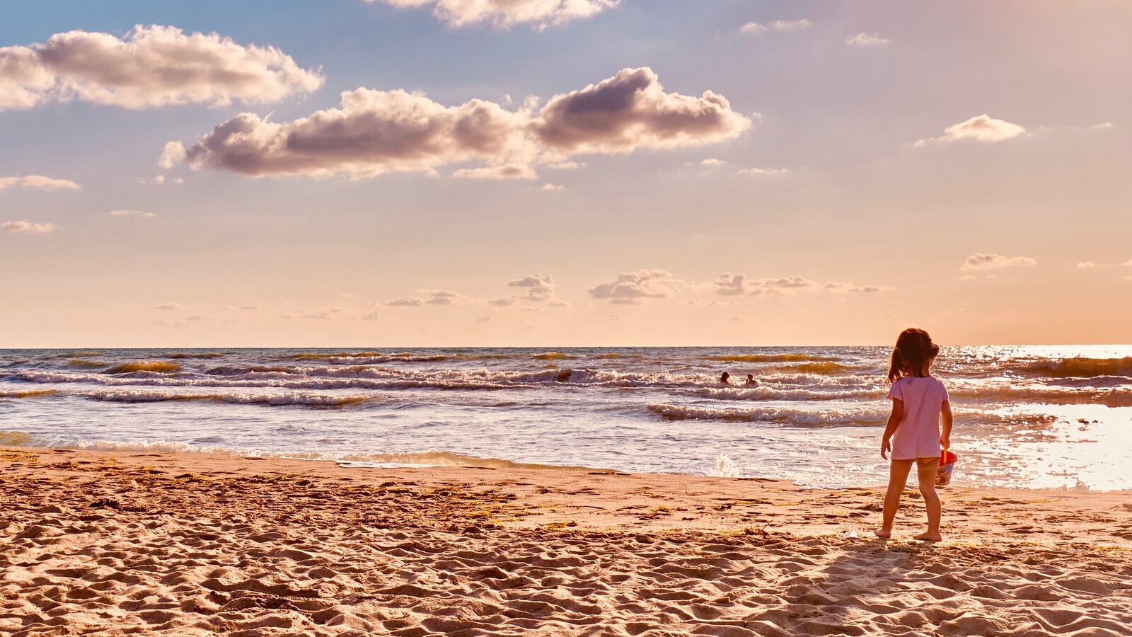 What to Pack for a Beach Holiday with Kids: The Complete Checklist