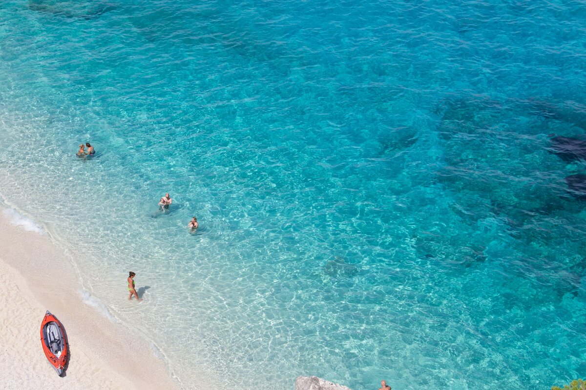 Sardynia — turkusowa woda Costa Smeralda