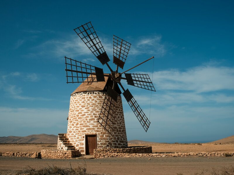 First Time in Spain: Best Beach Destinations & How to Pick the Right Resort